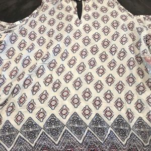 NWT Jr’s Size M Arizona shirt exposed shoulders